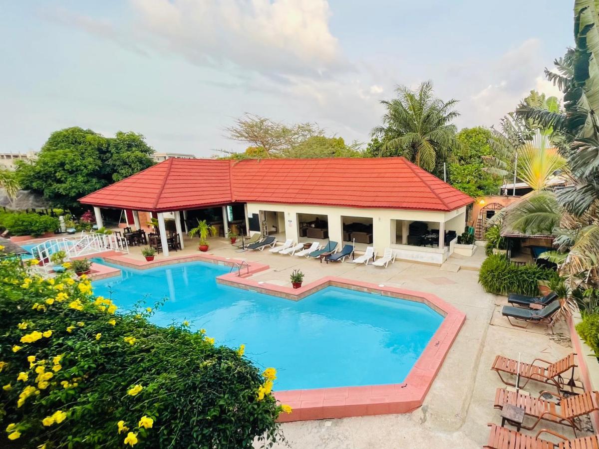 Bamboo Garden Hotel Serrekunda Εξωτερικό φωτογραφία