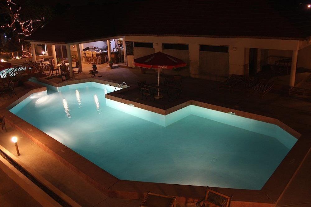 Bamboo Garden Hotel Serrekunda Εξωτερικό φωτογραφία